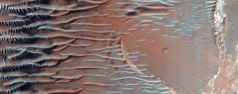 Illustration for article titled These Stunning New Photos of Mars Are Weirdly Earth-Like